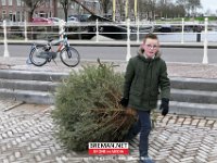20210106 Kerstbomen inleveren (24)