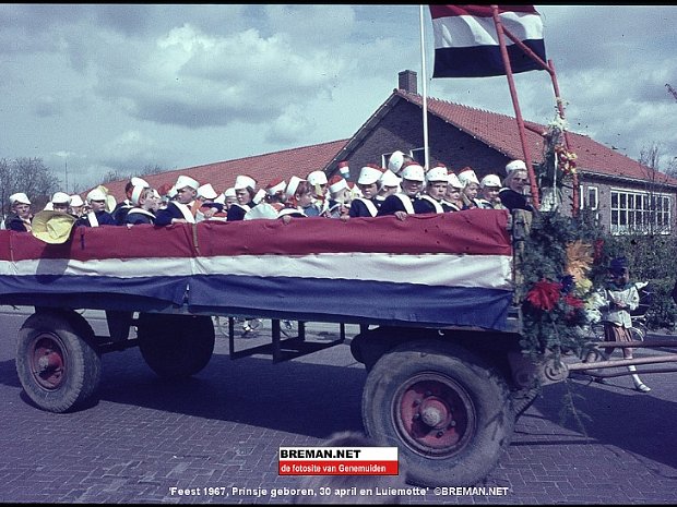 Prinsje geboren, Koninginnedag en Luiemotte