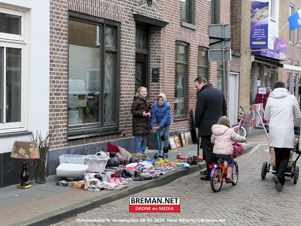 Stoepverkoop in Genemuiden