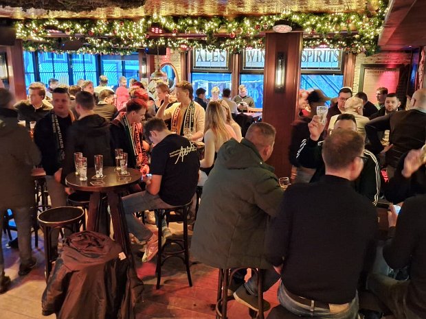 Fotos en video's van supporters Sportclub Genemuiden