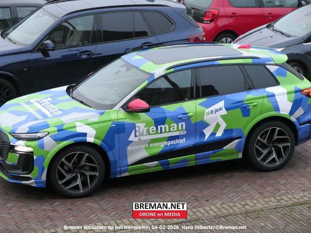 Breman schaatsen op het Havenplein in Genemuiden