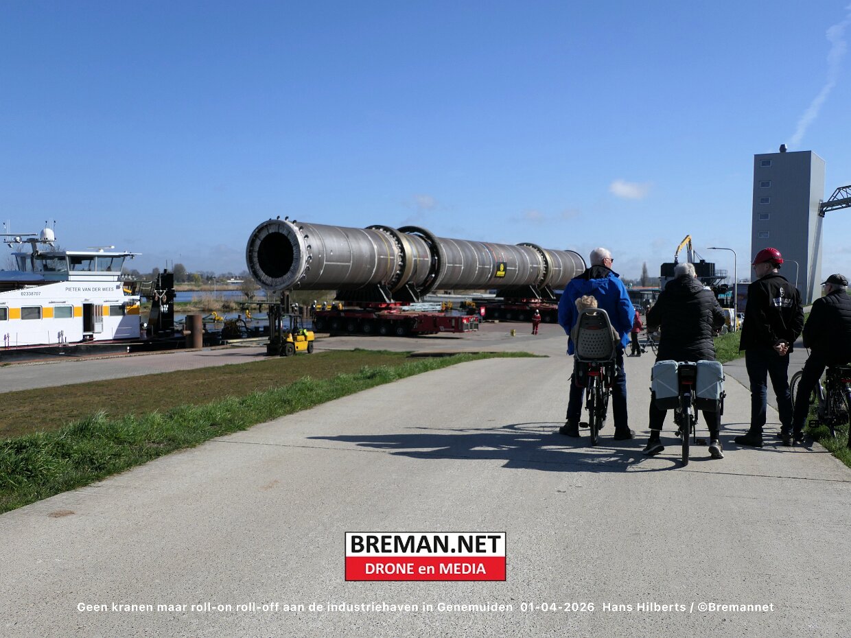 Geen kranen maar roll-on roll-off aan de industriehaven